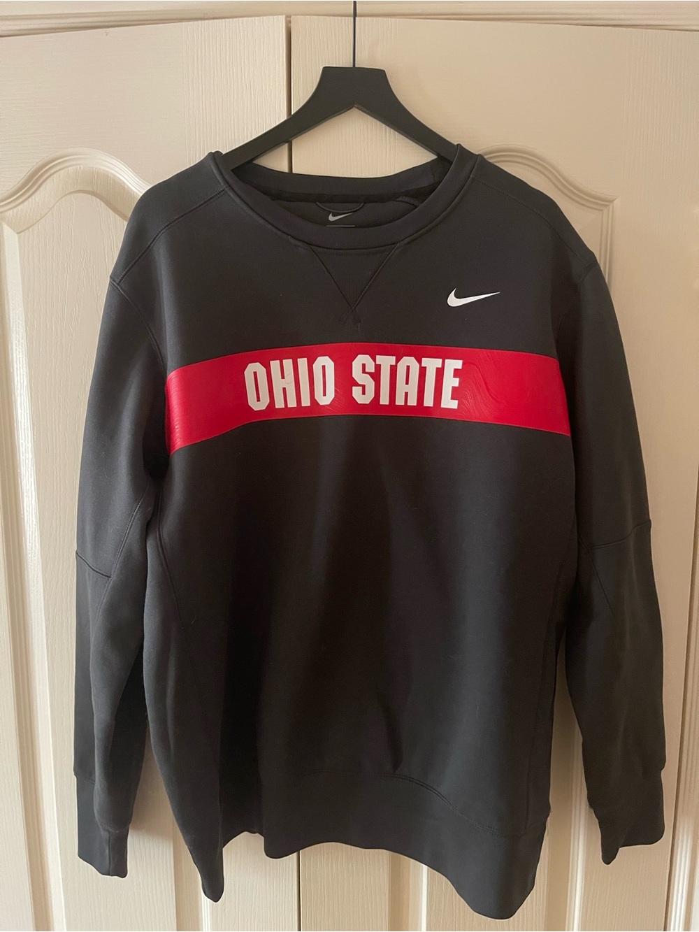 Nike Ohio State Dark Grey Crewneck Sweatshirt. Red Ohio State Chest Panel EUC